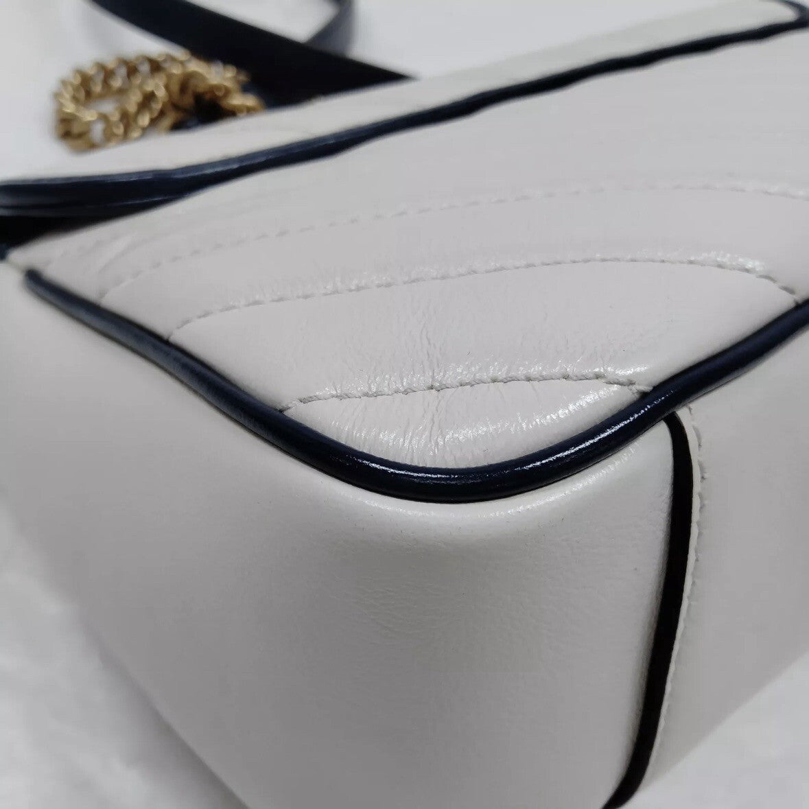Gucci Shoulder Bag GG Marmont White Leather 3253211